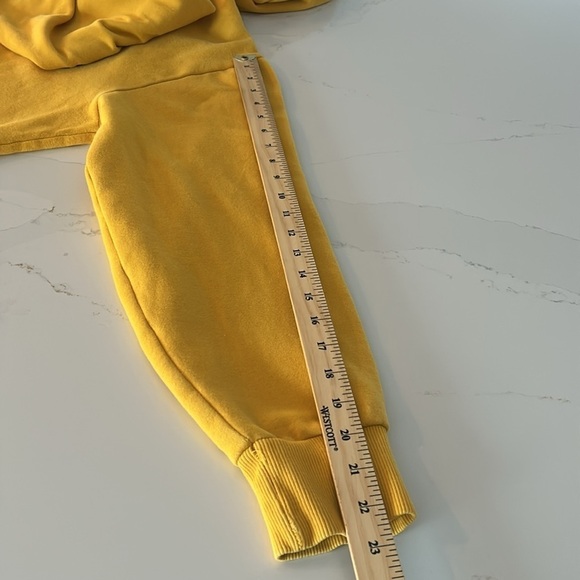 Ellesse Yellow Hoodie Front Logo Drawstring Size Medium Unisex - Picture 4 of 7